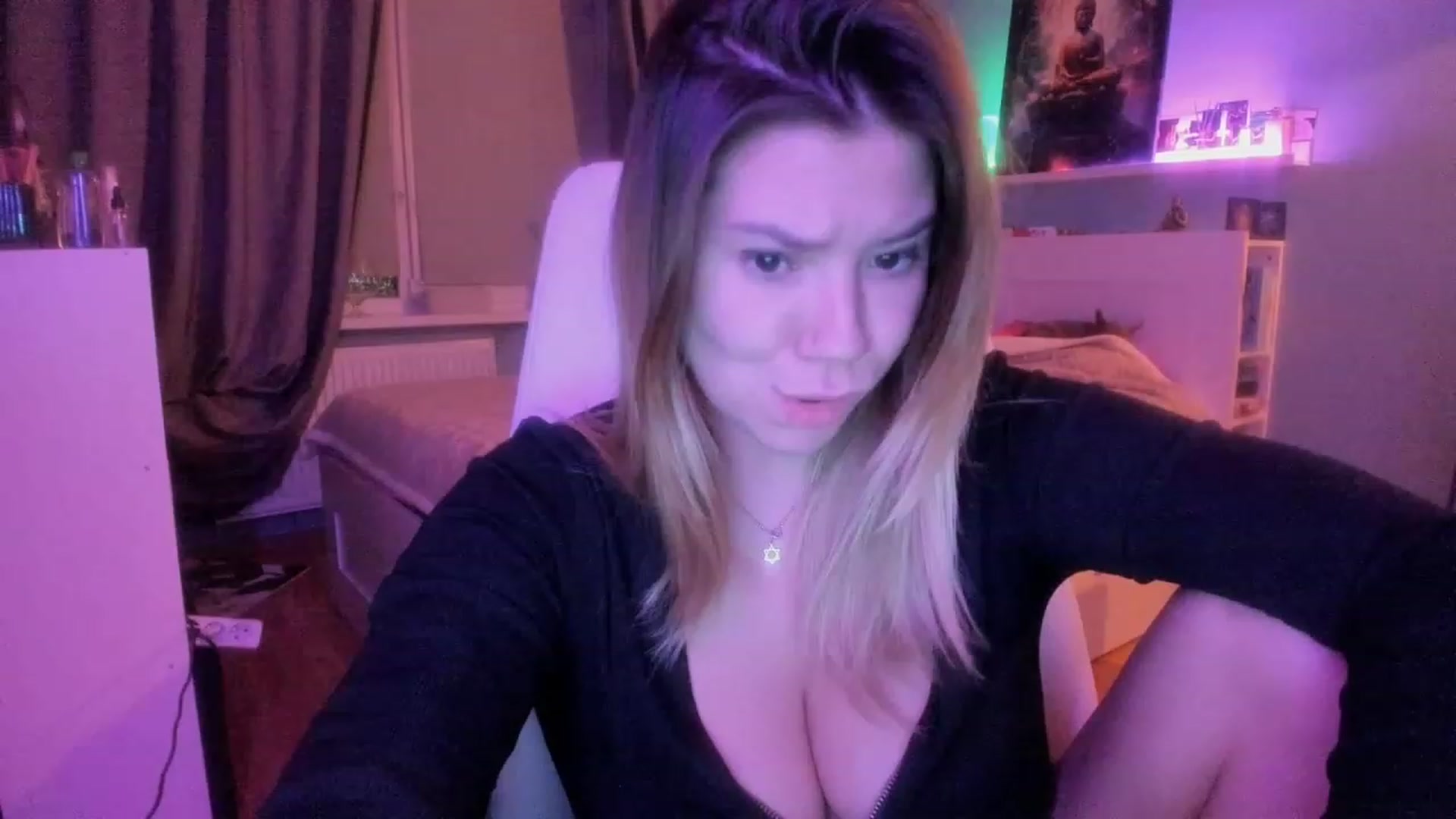 Gallery image thumbnail from NickyBlein's myfreecams stream on, 12/06/2023, 17:45 image 8 of 20