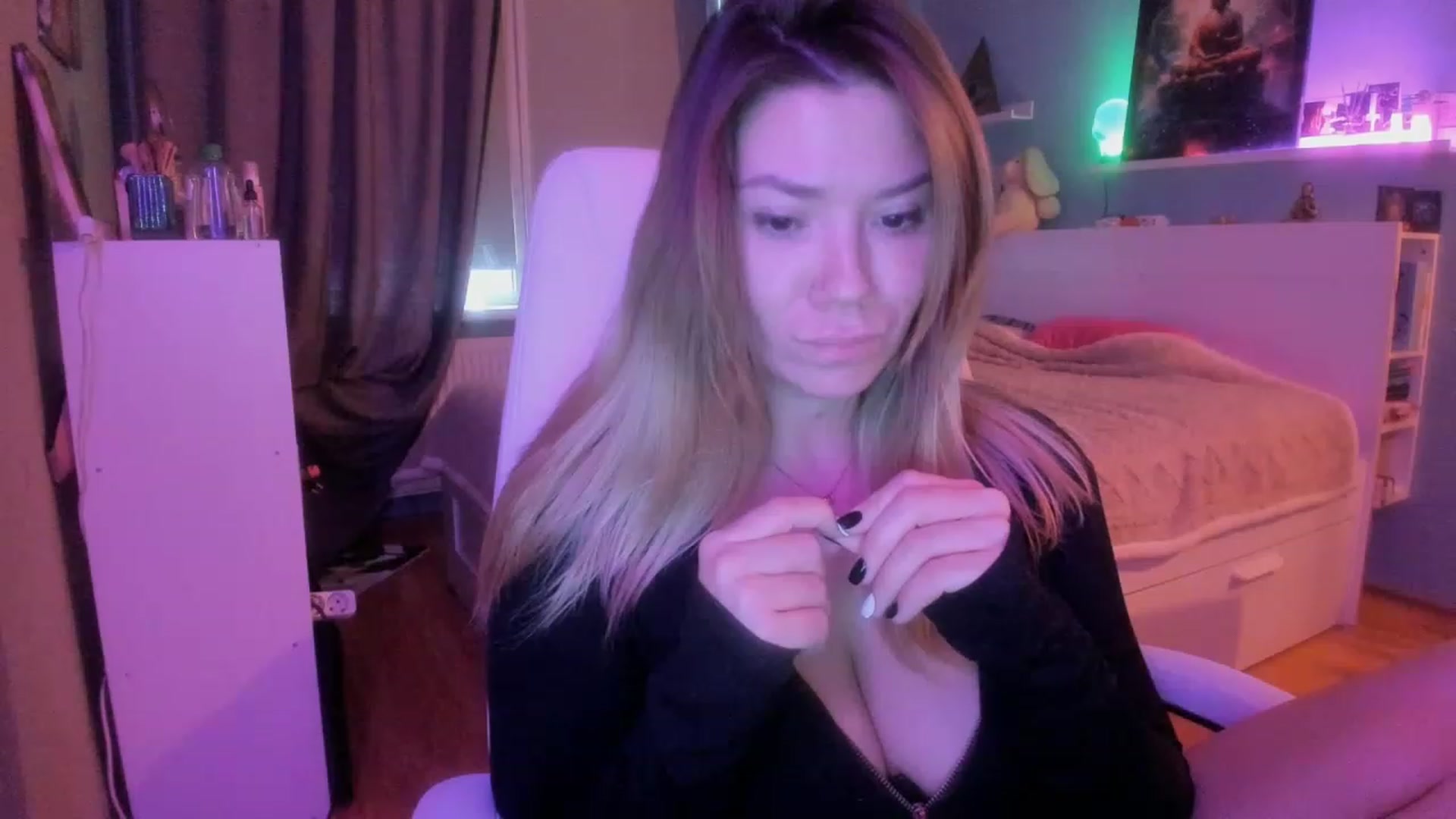 Gallery image thumbnail from NickyBlein's myfreecams stream on, 12/09/2023, 12:39 image 7 of 20