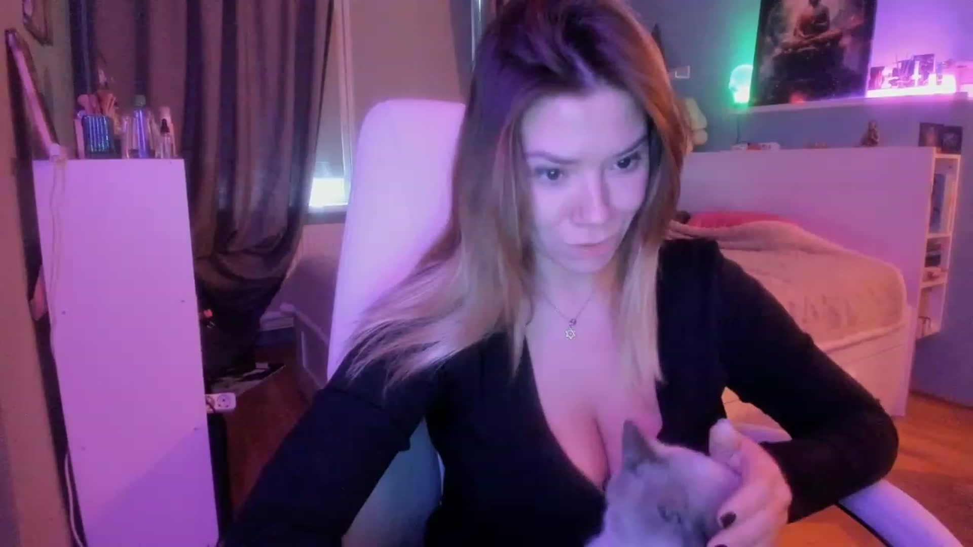 Gallery image thumbnail from NickyBlein's myfreecams stream on, 12/09/2023, 12:39 image 5 of 20