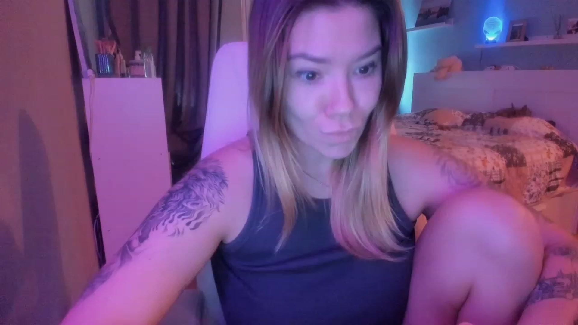 Gallery image thumbnail from NickyBlein's myfreecams stream on, 12/22/2023, 11:20 image 20 of 20