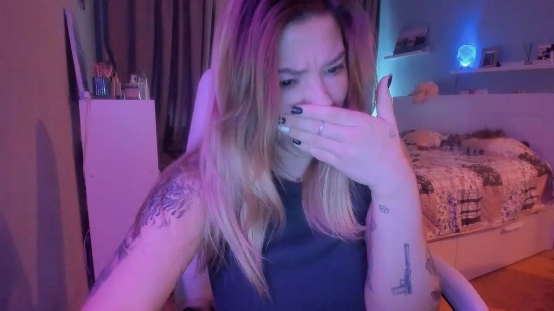 Gallery image thumbnail from NickyBlein's myfreecams stream on, 12/22/2023, 11:20 image 11 of 20