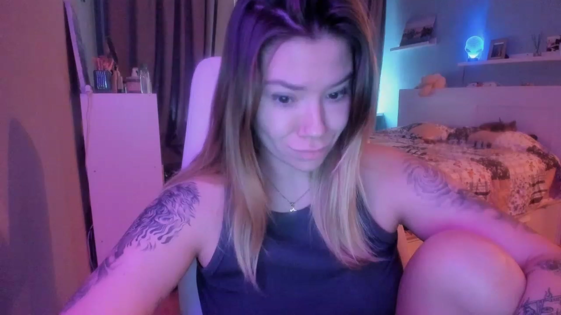 Gallery image thumbnail from NickyBlein's myfreecams stream on, 12/22/2023, 11:20 image 4 of 20
