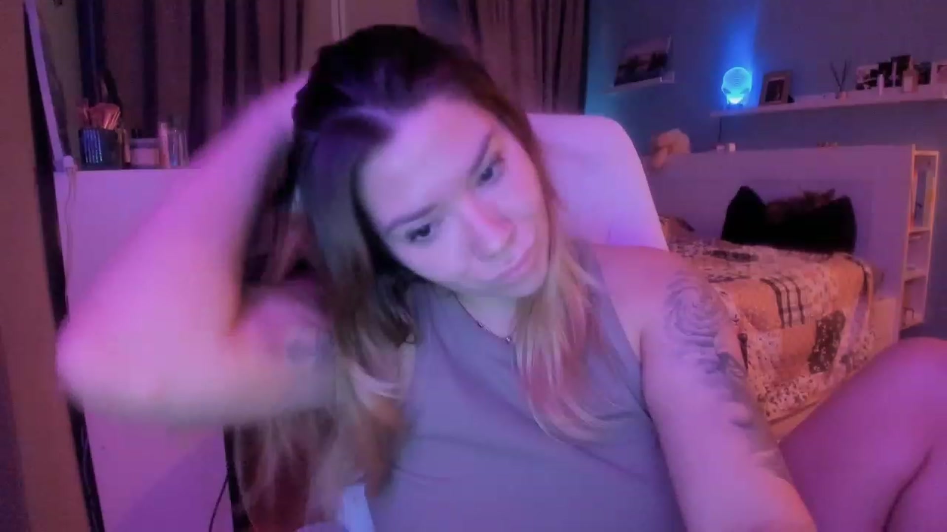 Gallery image thumbnail from NickyBlein's myfreecams stream on, 12/23/2023, 12:57 image 18 of 20