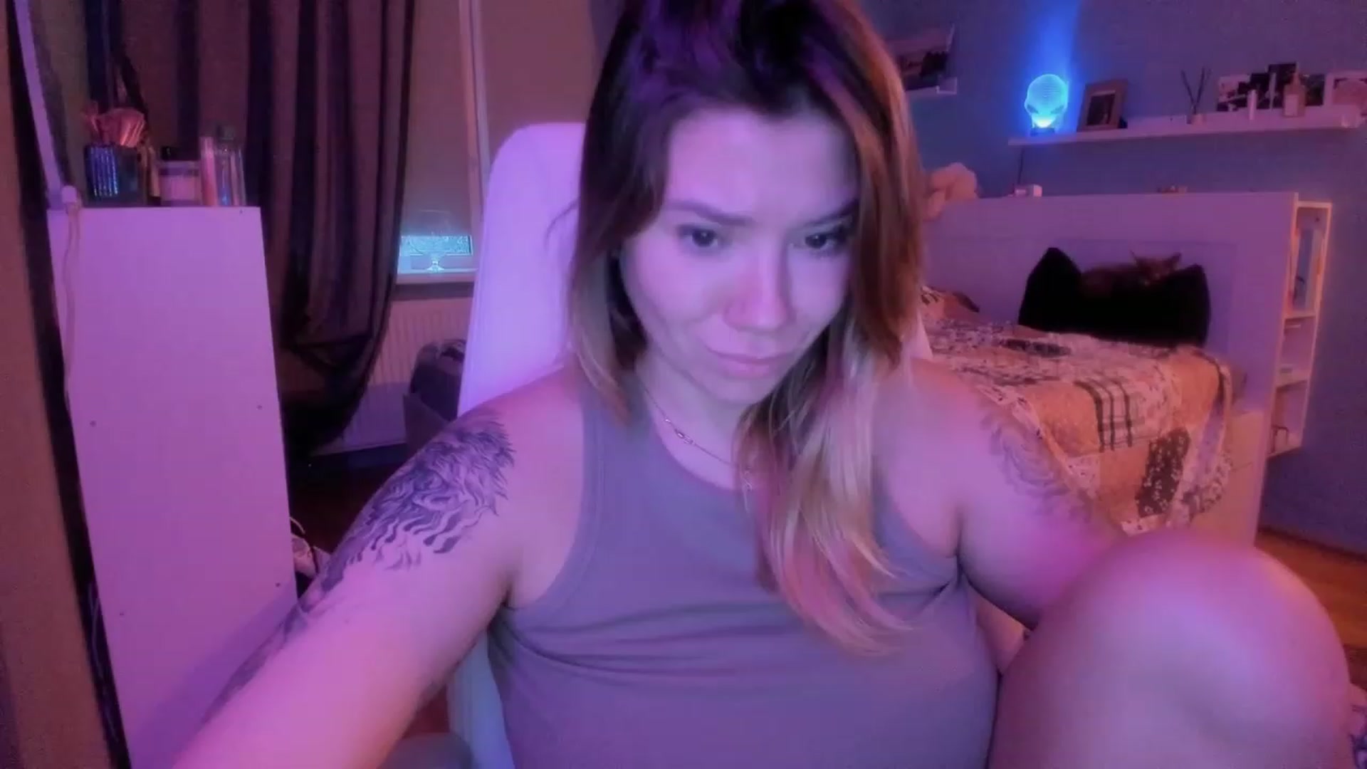 Gallery image thumbnail from NickyBlein's myfreecams stream on, 12/23/2023, 12:57 image 6 of 20