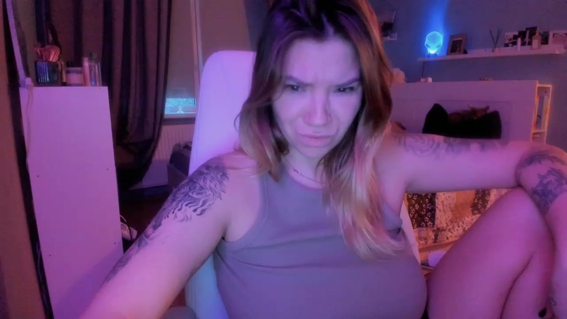 Gallery image thumbnail from NickyBlein's myfreecams stream on, 12/23/2023, 12:57 image 7 of 20