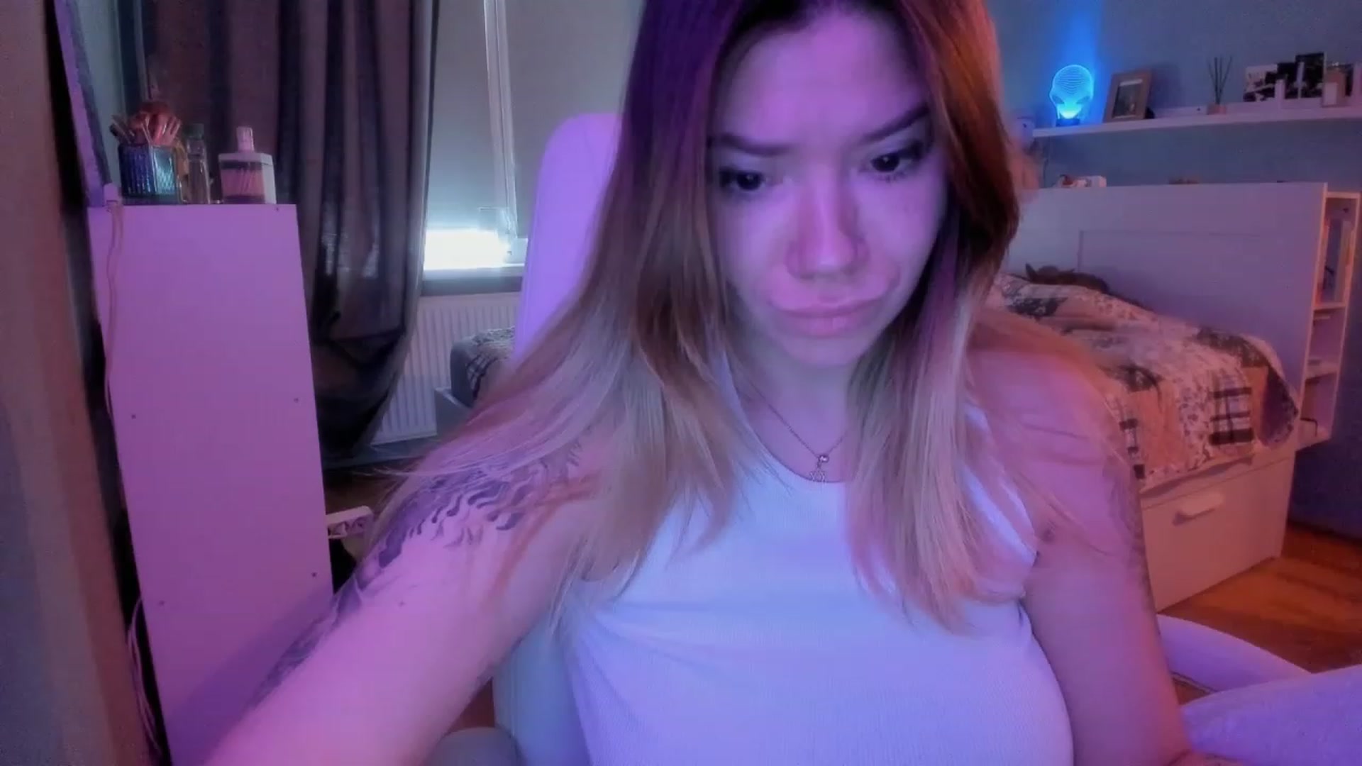 Gallery image thumbnail from NickyBlein's myfreecams stream on, 12/26/2023, 11:36 image 4 of 20