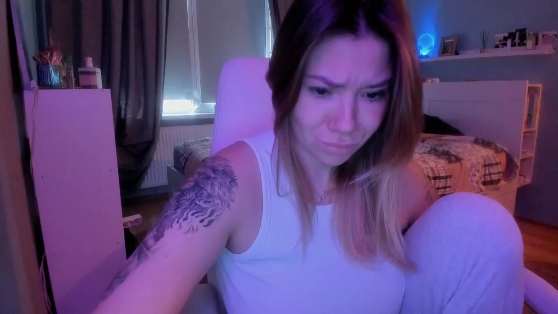 Gallery image thumbnail from NickyBlein's myfreecams stream on, 12/26/2023, 11:36 image 9 of 20
