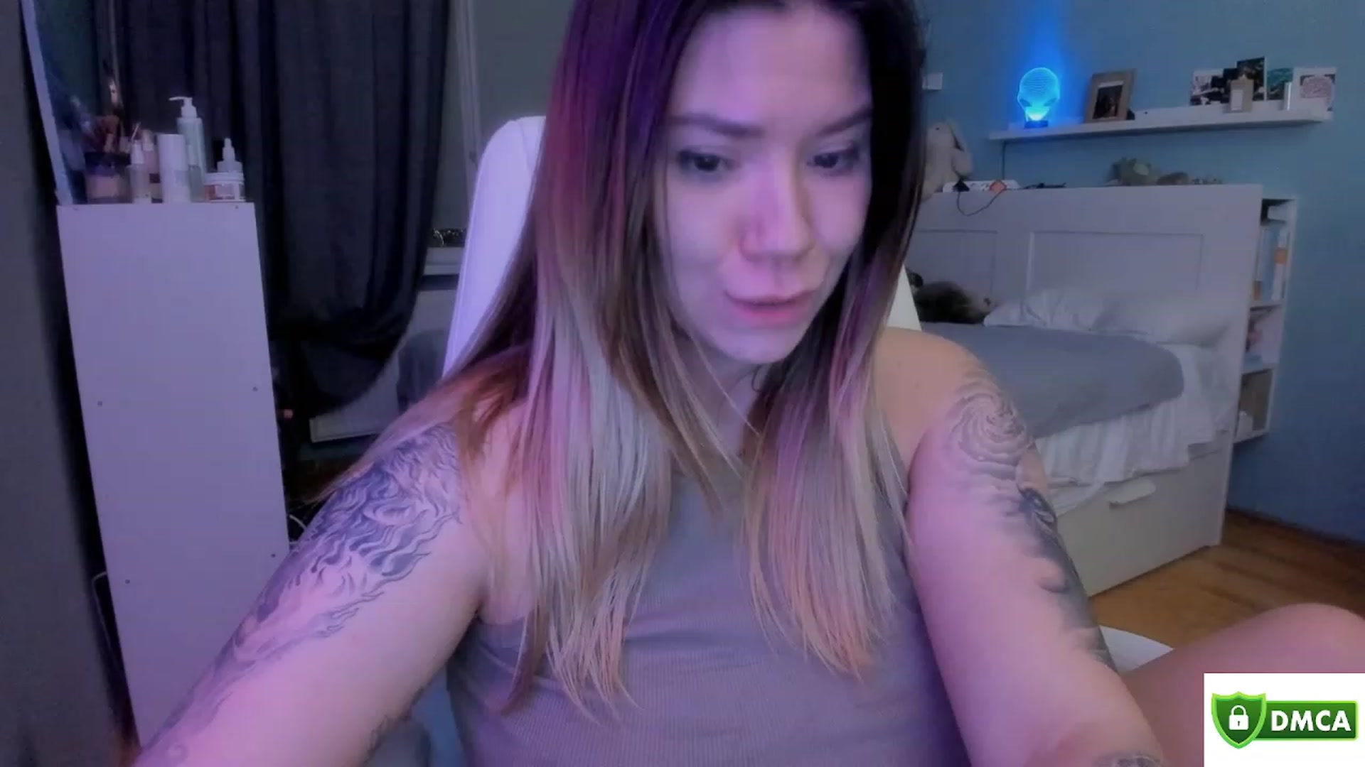 Gallery image thumbnail from NickyBlein's myfreecams stream on, 03/12/2024, 17:16 image 1 of 20