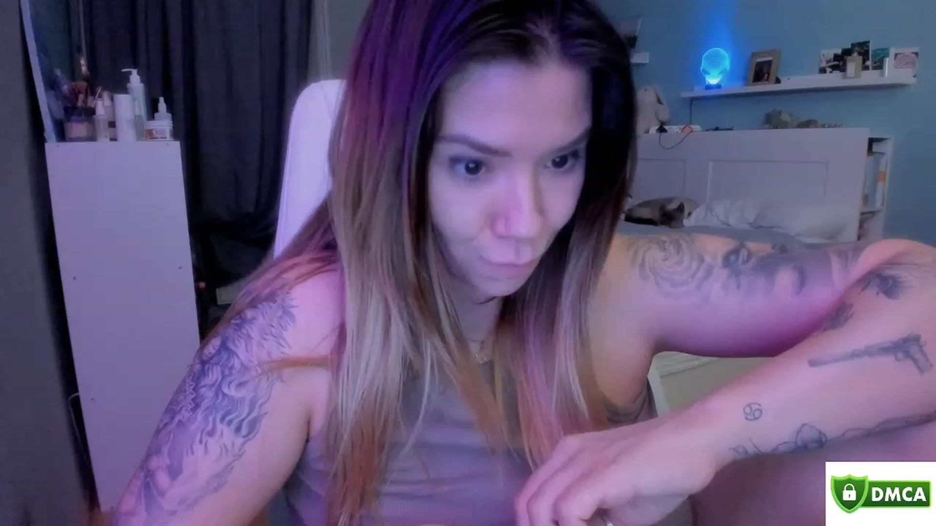 Gallery image thumbnail from NickyBlein's myfreecams stream on, 03/12/2024, 17:16 image 20 of 20