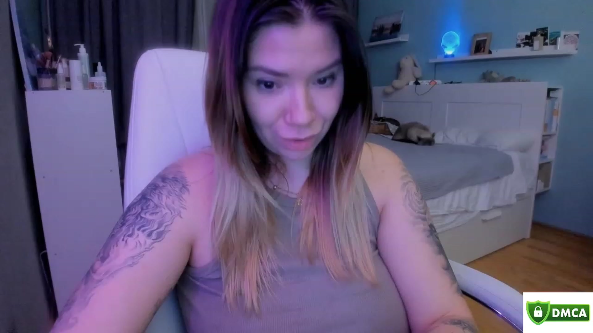 Gallery image thumbnail from NickyBlein's myfreecams stream on, 03/12/2024, 17:16 image 10 of 20