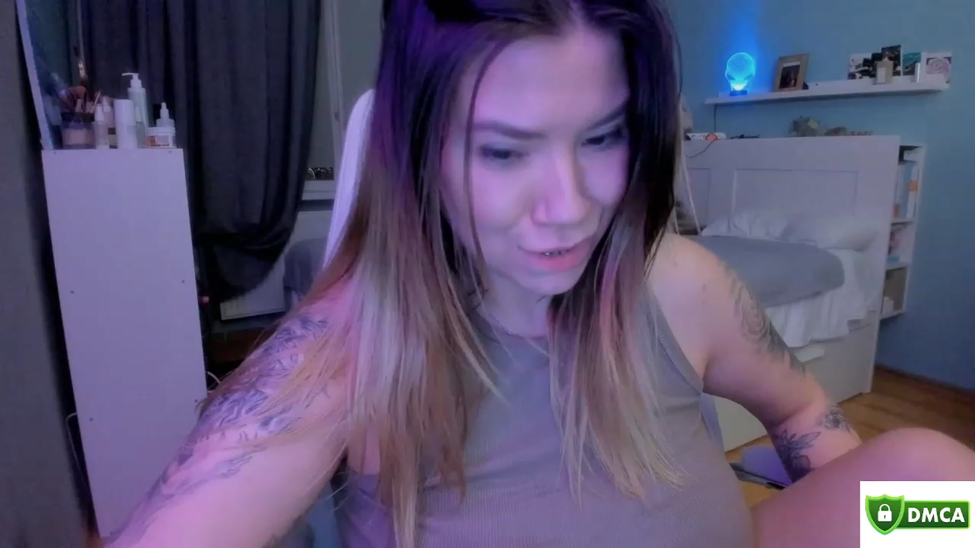 Gallery image thumbnail from NickyBlein's myfreecams stream on, 03/12/2024, 17:16 image 4 of 20