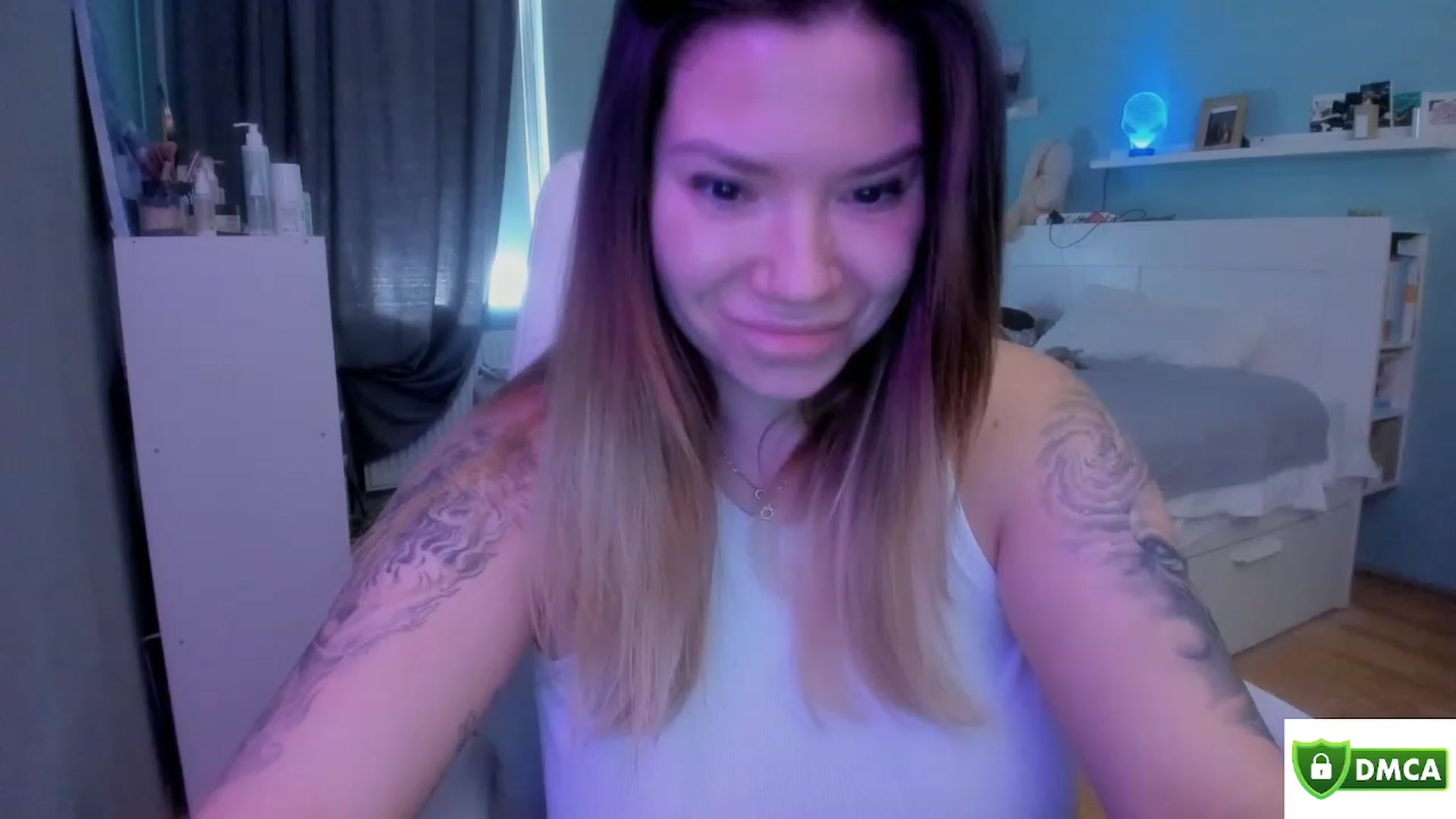 Gallery image thumbnail from NickyBlein's myfreecams stream on, 03/13/2024, 09:18 image 16 of 20