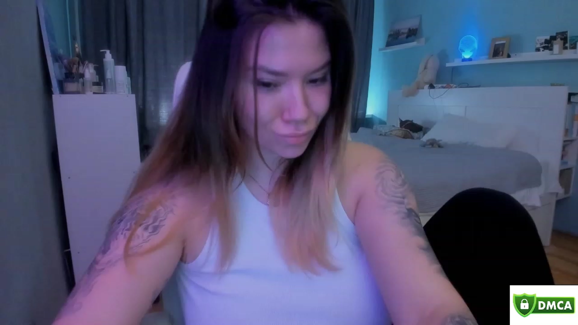 Gallery image thumbnail from NickyBlein's myfreecams stream on, 03/13/2024, 09:18 image 20 of 20
