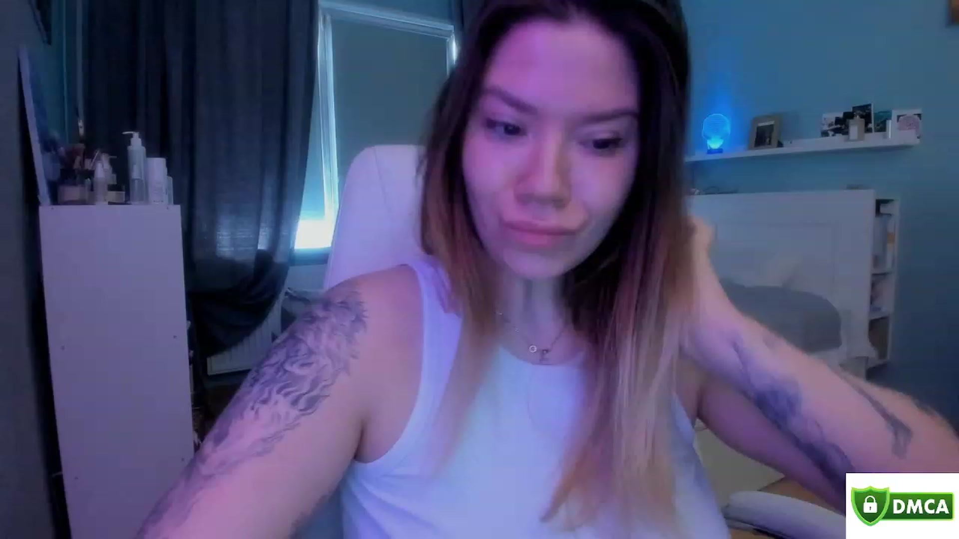 Gallery image thumbnail from NickyBlein's myfreecams stream on, 03/13/2024, 09:18 image 2 of 20