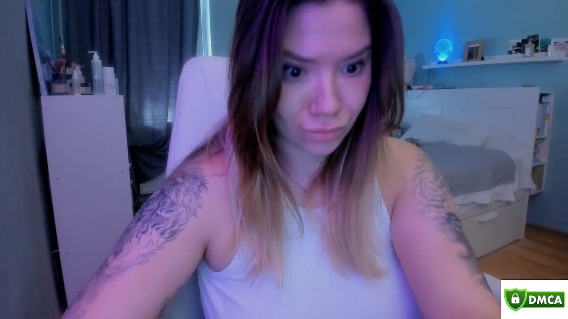 Gallery image thumbnail from NickyBlein's myfreecams stream on, 03/13/2024, 09:18 image 8 of 20