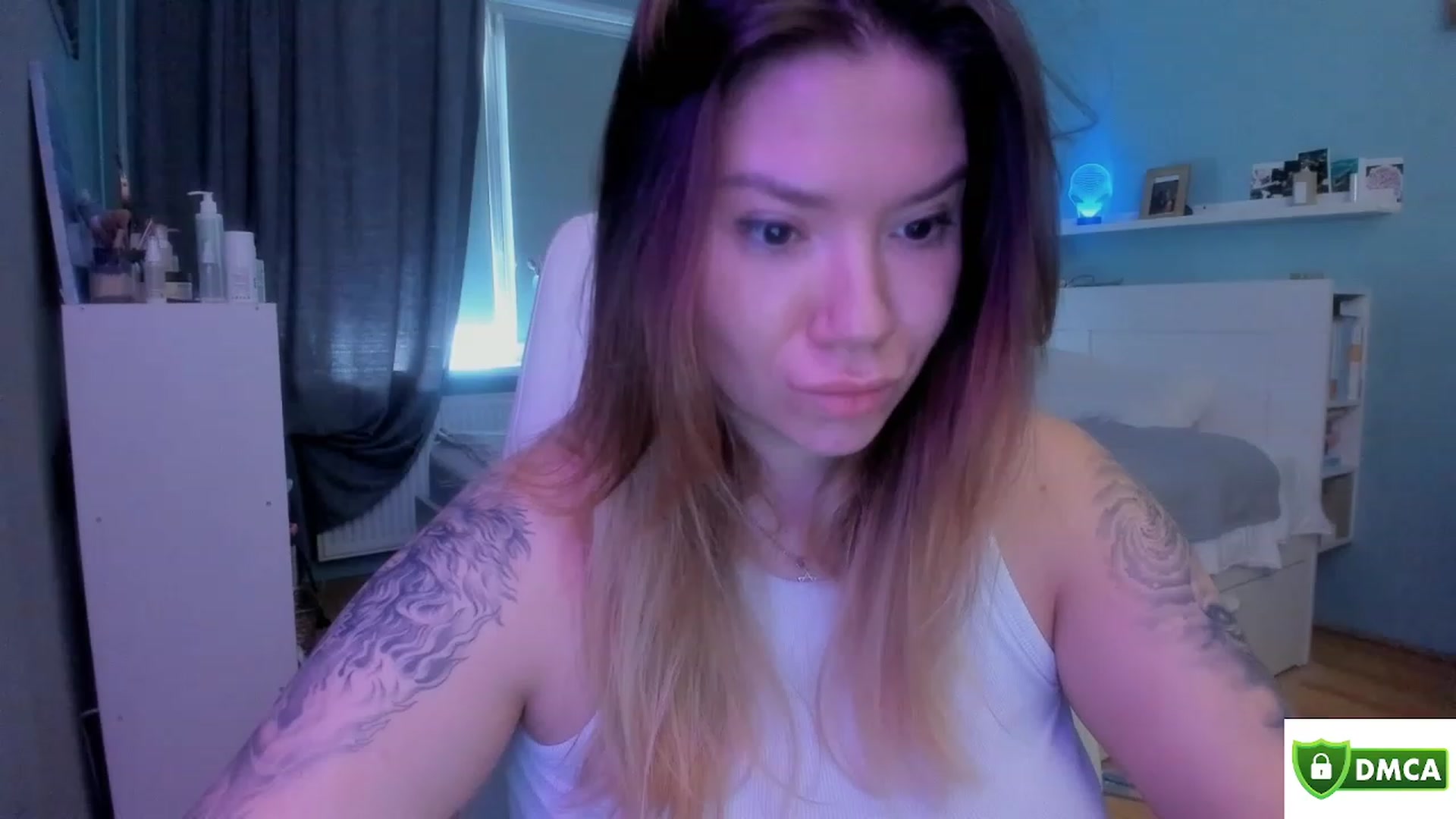 Gallery image thumbnail from NickyBlein's myfreecams stream on, 03/13/2024, 09:18 image 1 of 20