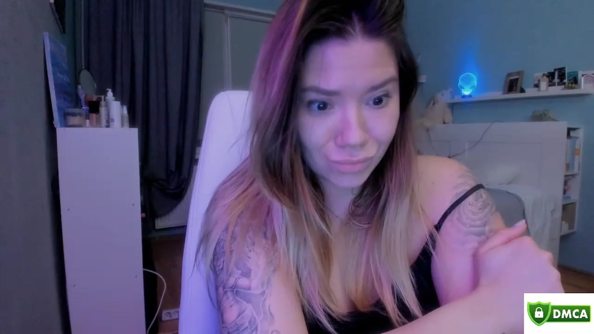Gallery image thumbnail from NickyBlein's myfreecams stream on, 03/14/2024, 18:35 image 2 of 20