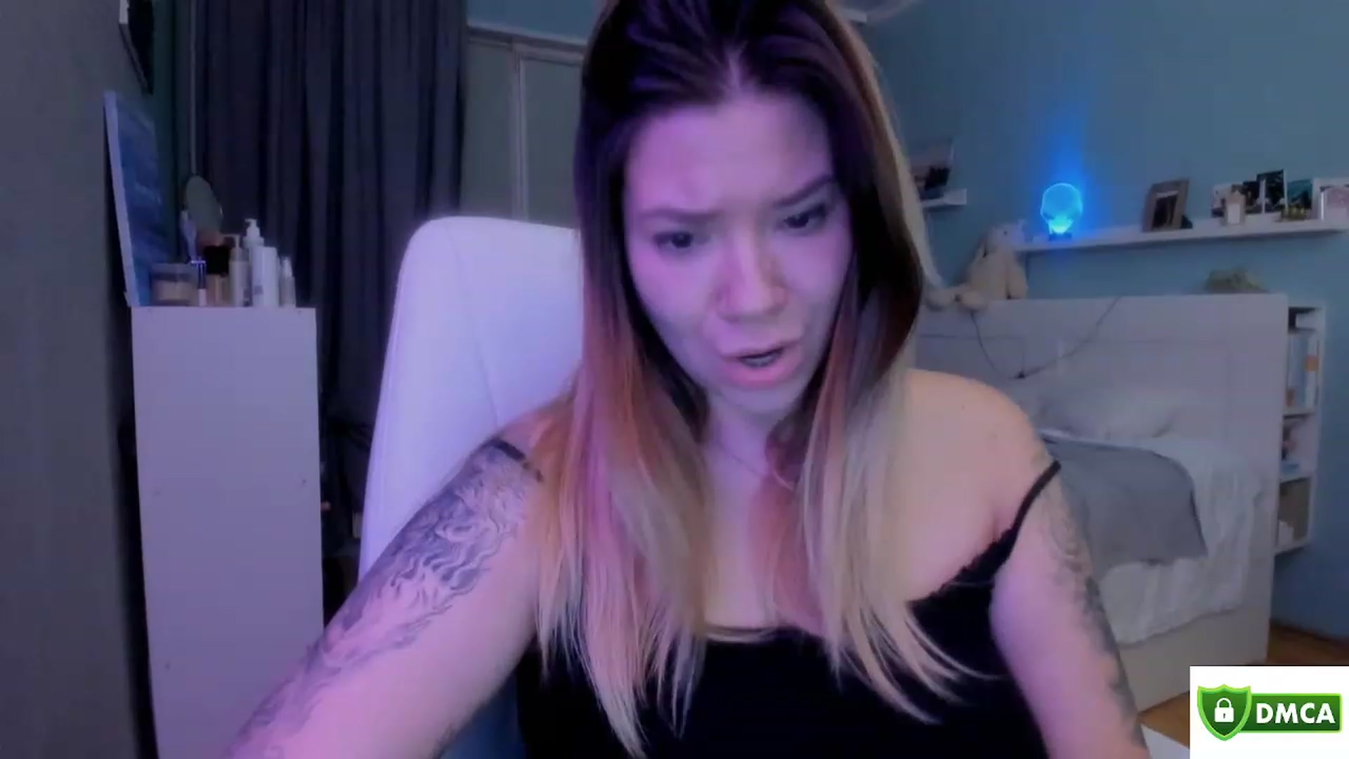 Gallery image thumbnail from NickyBlein's myfreecams stream on, 03/14/2024, 18:35 image 3 of 20