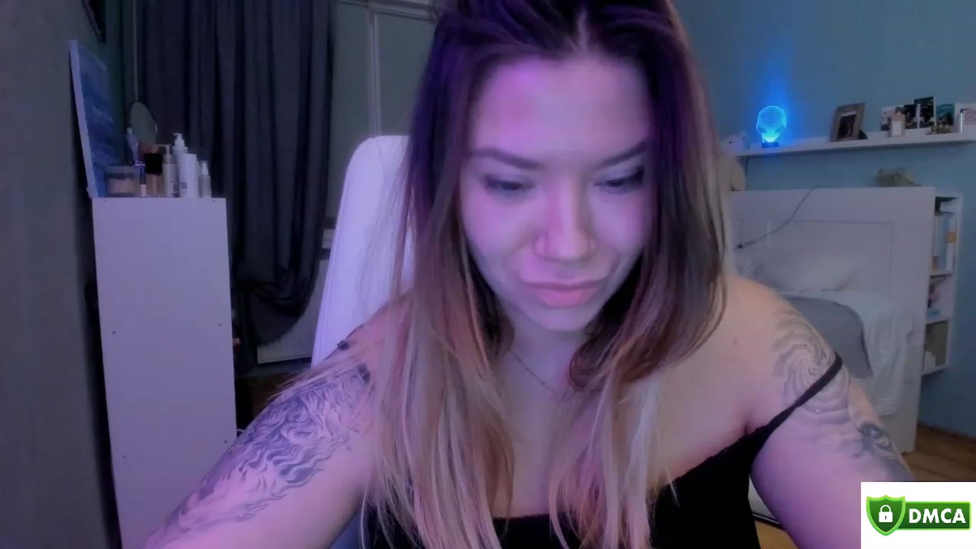 Gallery image thumbnail from NickyBlein's myfreecams stream on, 03/14/2024, 18:35 image 1 of 20