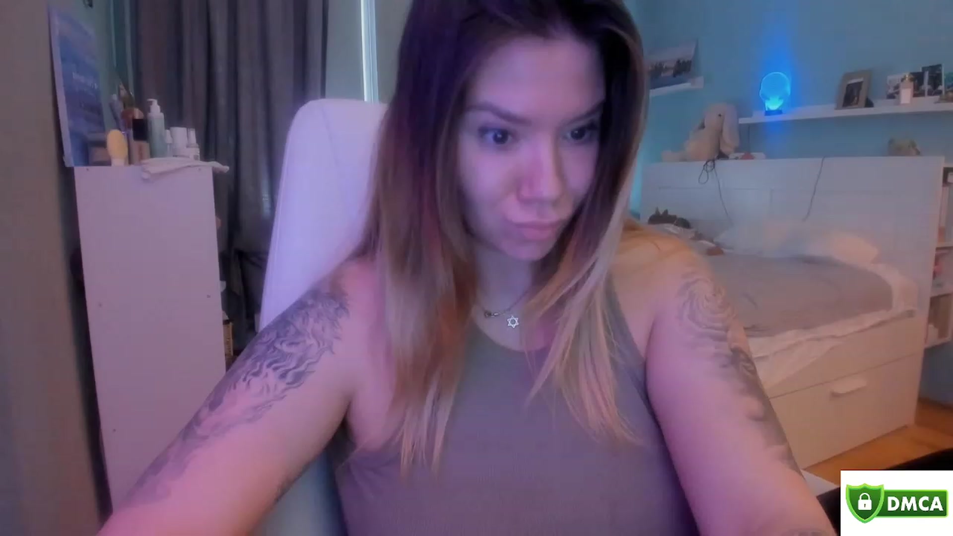 Gallery image thumbnail from NickyBlein's myfreecams stream on, 03/16/2024, 08:54 image 12 of 20