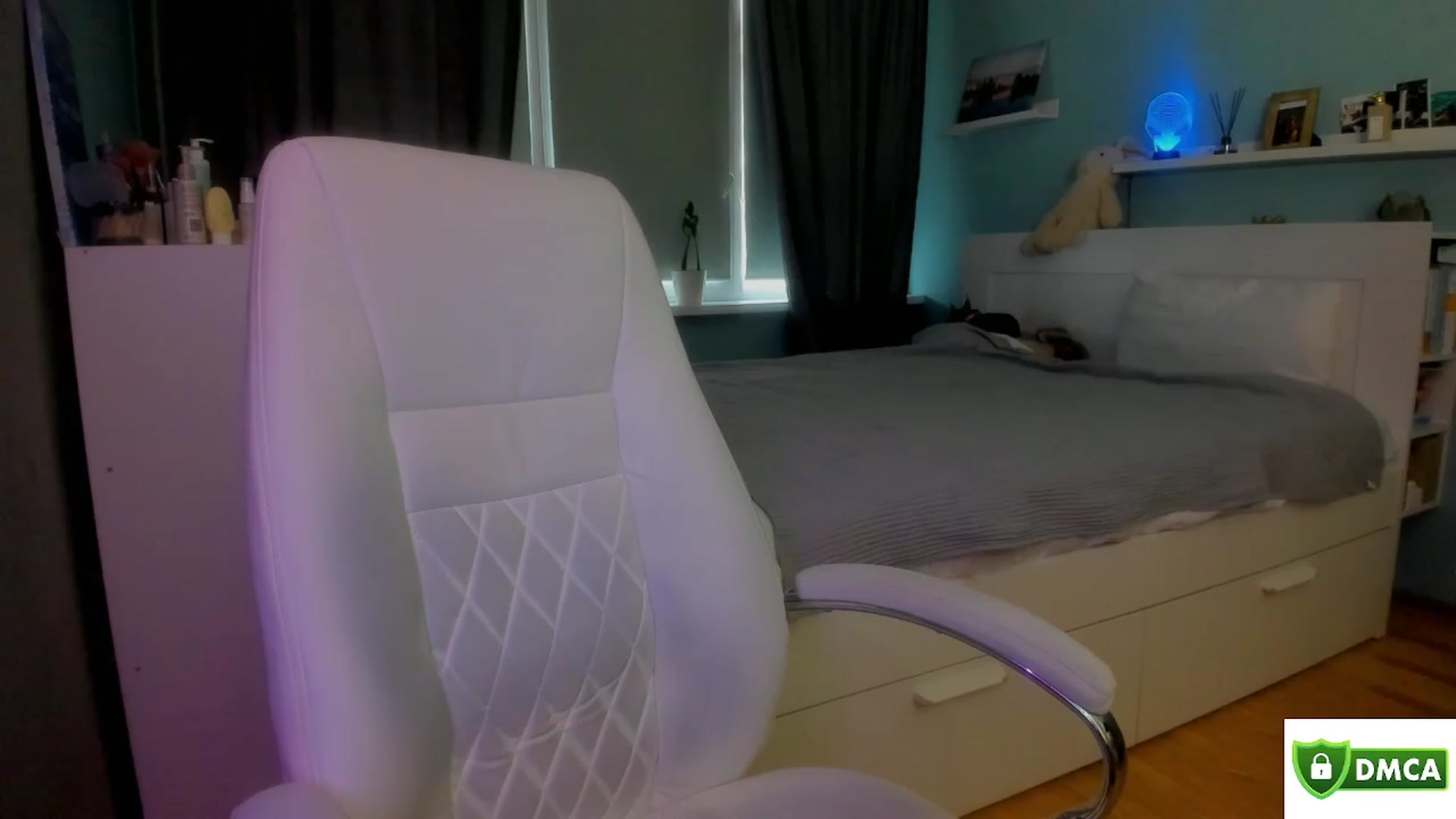 Gallery image thumbnail from NickyBlein's myfreecams stream on, 03/23/2024, 10:02 image 1 of 20