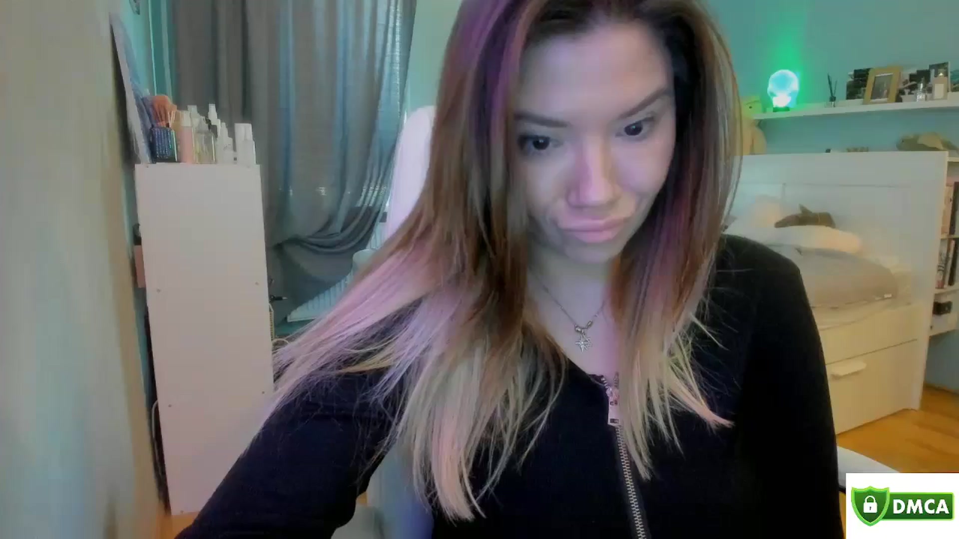 Gallery image thumbnail from NickyBlein's myfreecams stream on, 05/02/2024, 10:02 image 15 of 20