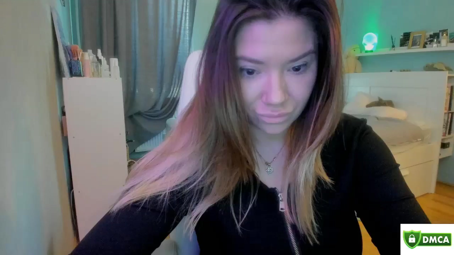 Gallery image thumbnail from NickyBlein's myfreecams stream on, 05/02/2024, 10:02 image 17 of 20