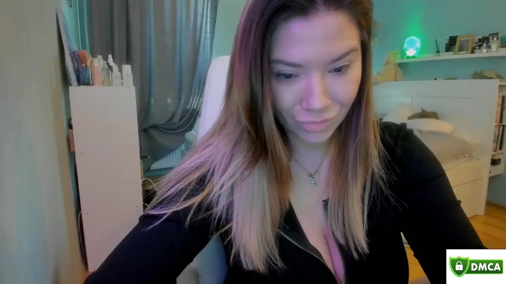 Gallery image thumbnail from NickyBlein's myfreecams stream on, 05/02/2024, 10:02 image 19 of 20