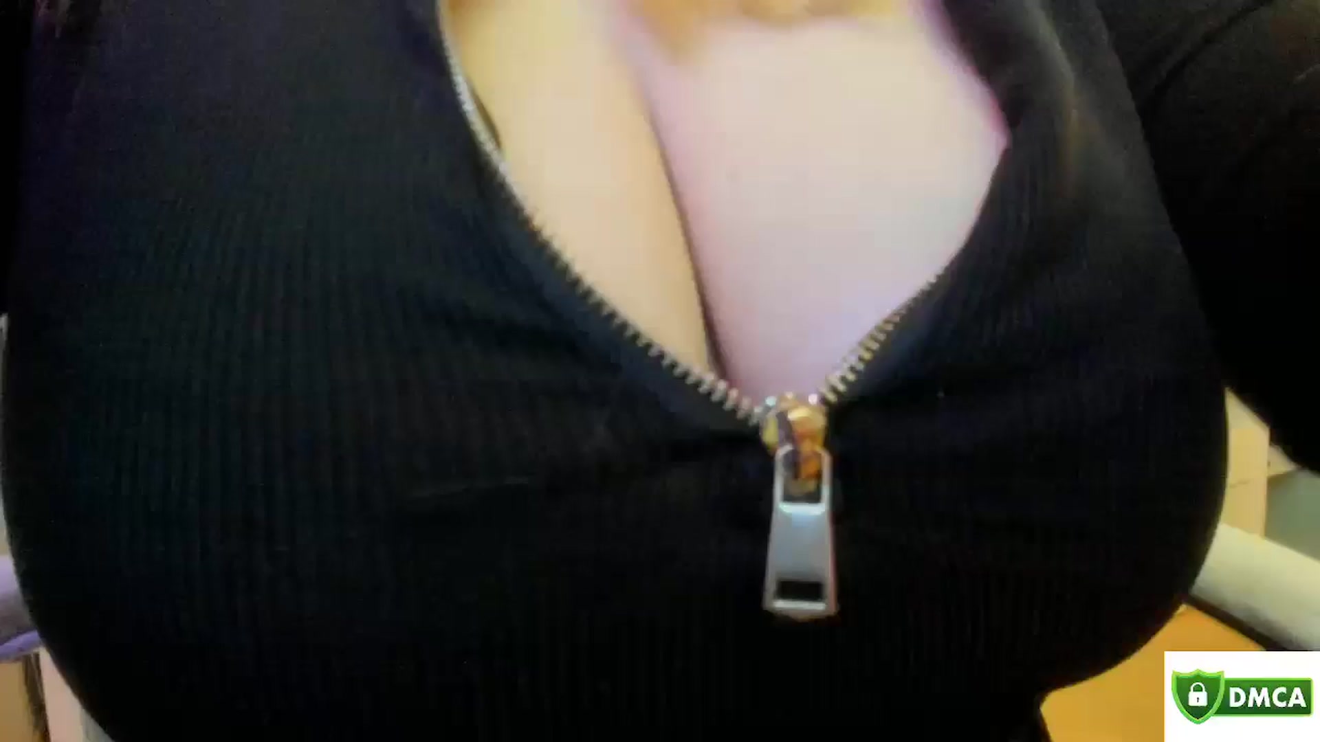 Gallery image thumbnail from NickyBlein's myfreecams stream on, 05/02/2024, 12:35 image 11 of 20