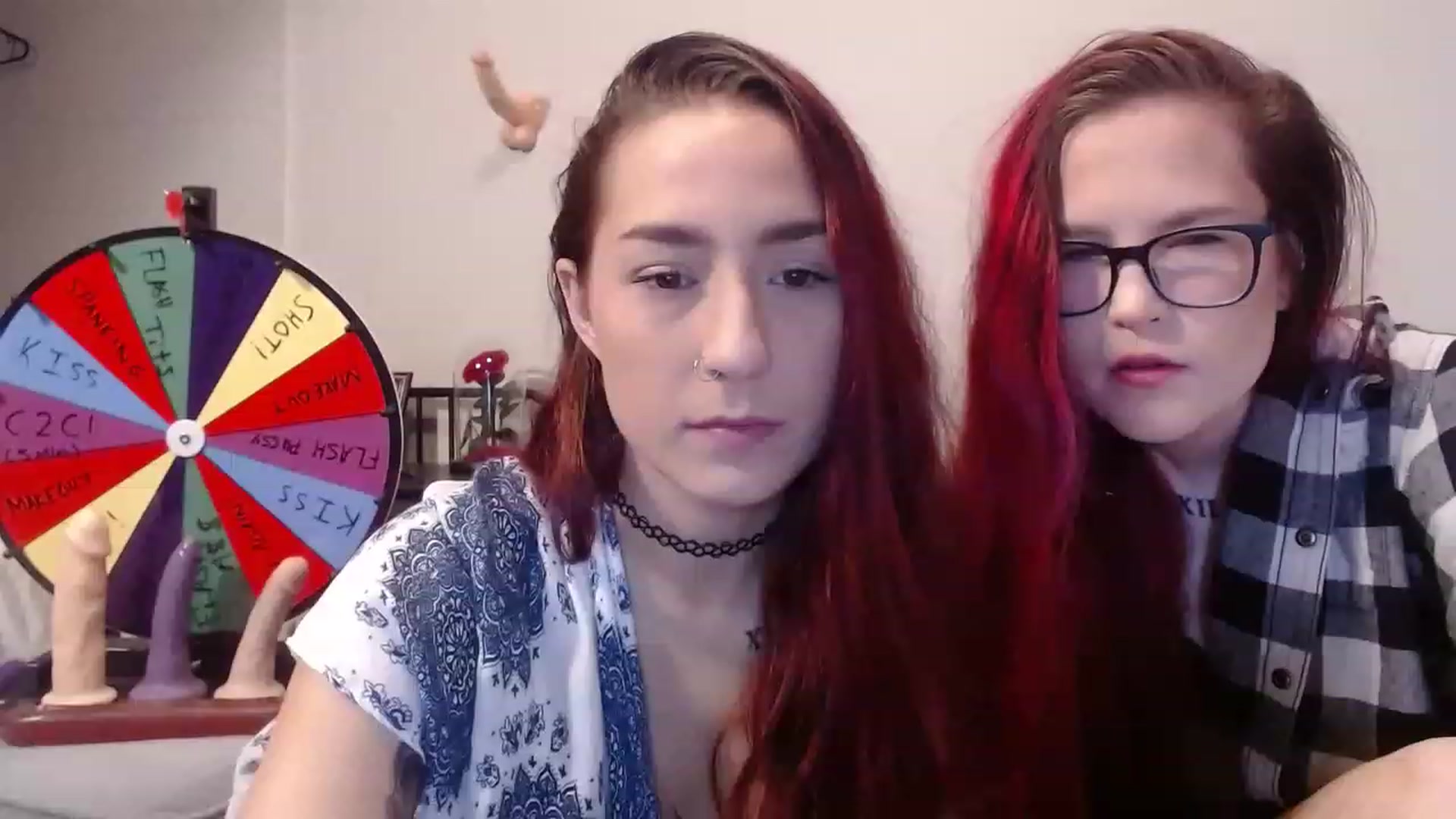 Gallery image thumbnail from Nickyx0x's myfreecams stream on, 12/15/2022, 18:51 image 3 of 20