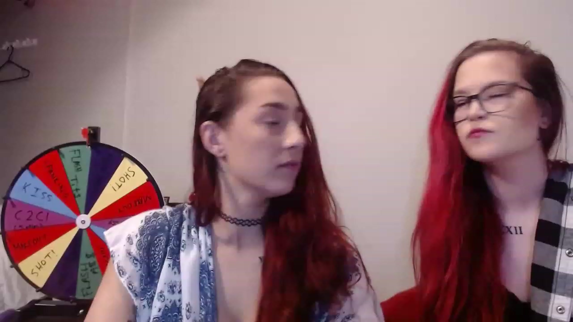 Gallery image thumbnail from Nickyx0x's myfreecams stream on, 12/15/2022, 18:51 image 1 of 20