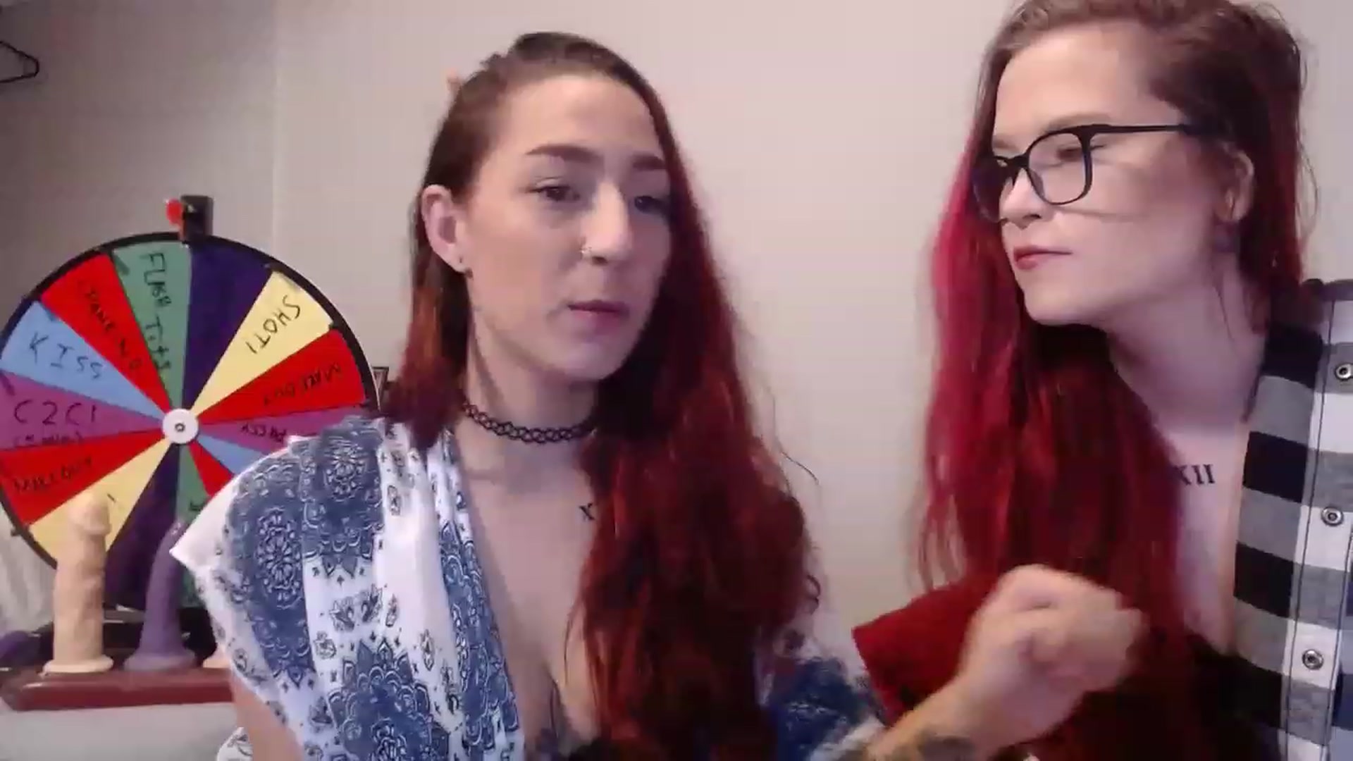 Gallery image thumbnail from Nickyx0x's myfreecams stream on, 12/15/2022, 18:51 image 2 of 20