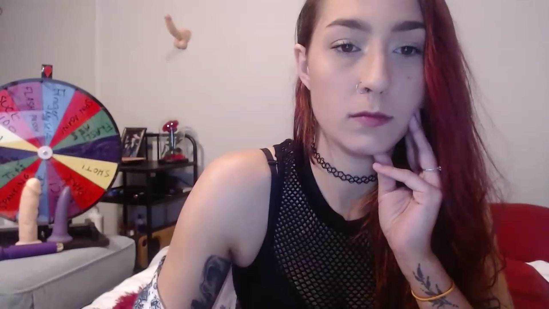 Gallery image thumbnail from Nickyx0x's myfreecams stream on, 12/16/2022, 18:06 image 18 of 20