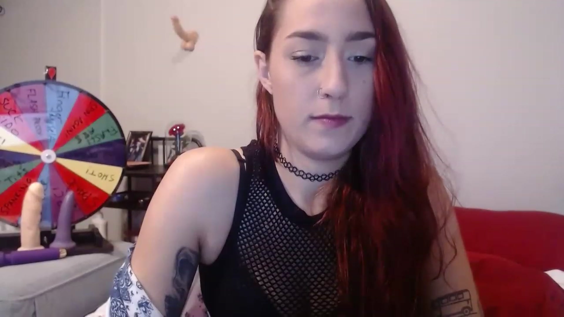 Gallery image thumbnail from Nickyx0x's myfreecams stream on, 12/16/2022, 18:06 image 12 of 20