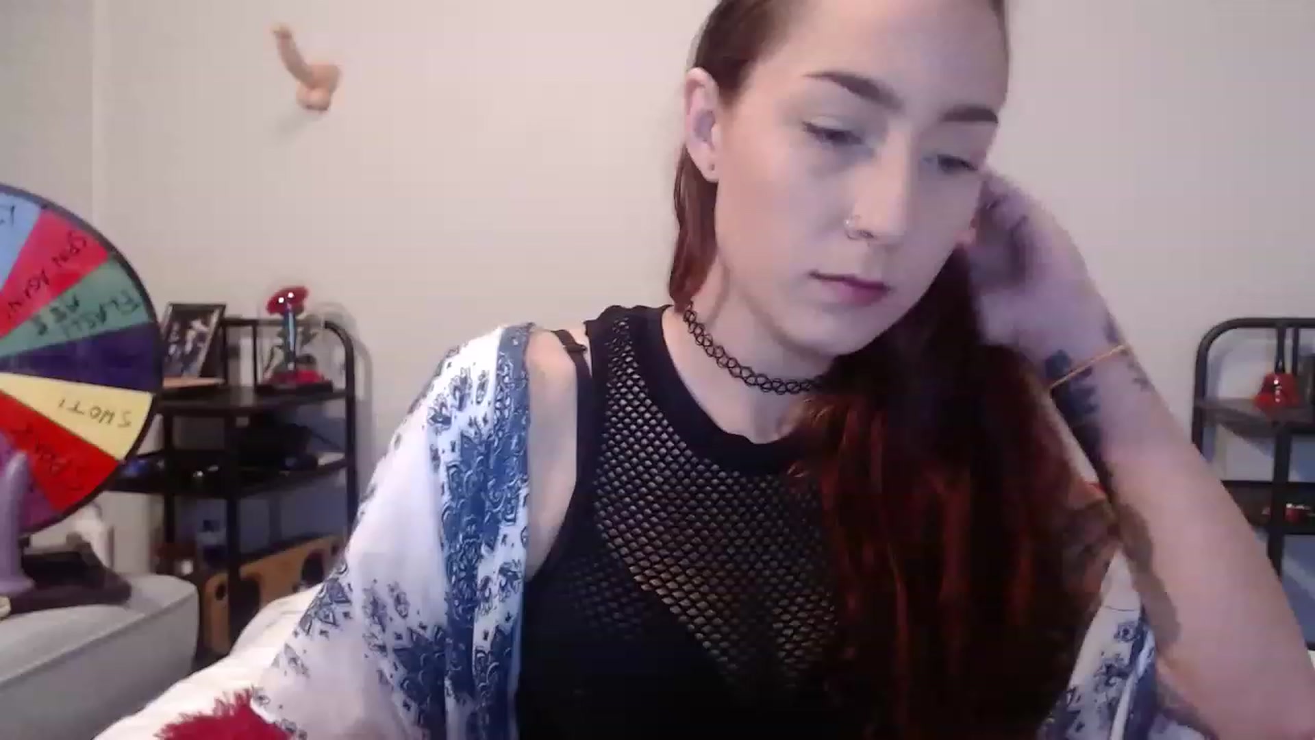 Gallery image thumbnail from Nickyx0x's myfreecams stream on, 12/16/2022, 18:06 image 1 of 20
