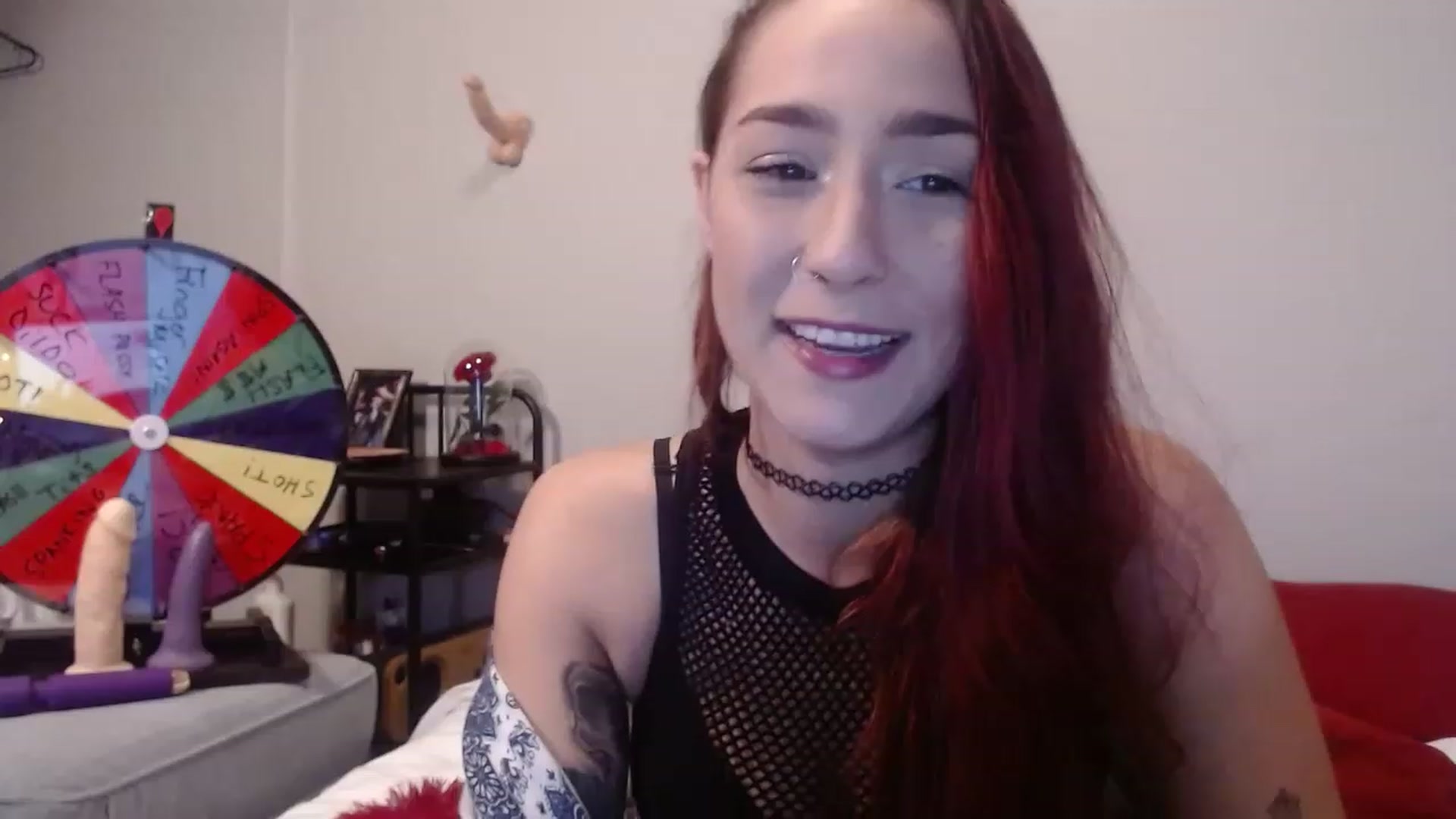 Gallery image thumbnail from Nickyx0x's myfreecams stream on, 12/16/2022, 18:06 image 10 of 20