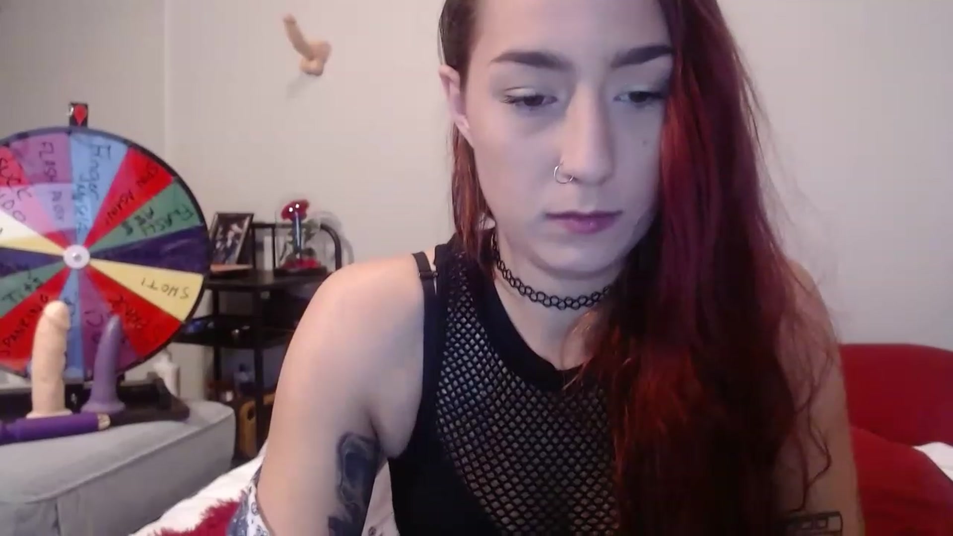 Gallery image thumbnail from Nickyx0x's myfreecams stream on, 12/16/2022, 18:06 image 17 of 20