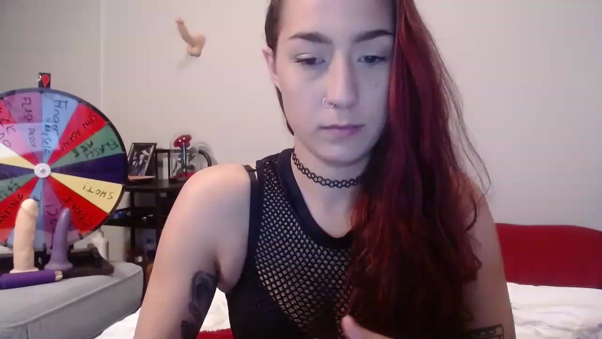 Gallery image thumbnail from Nickyx0x's myfreecams stream on, 12/16/2022, 19:31 image 10 of 20