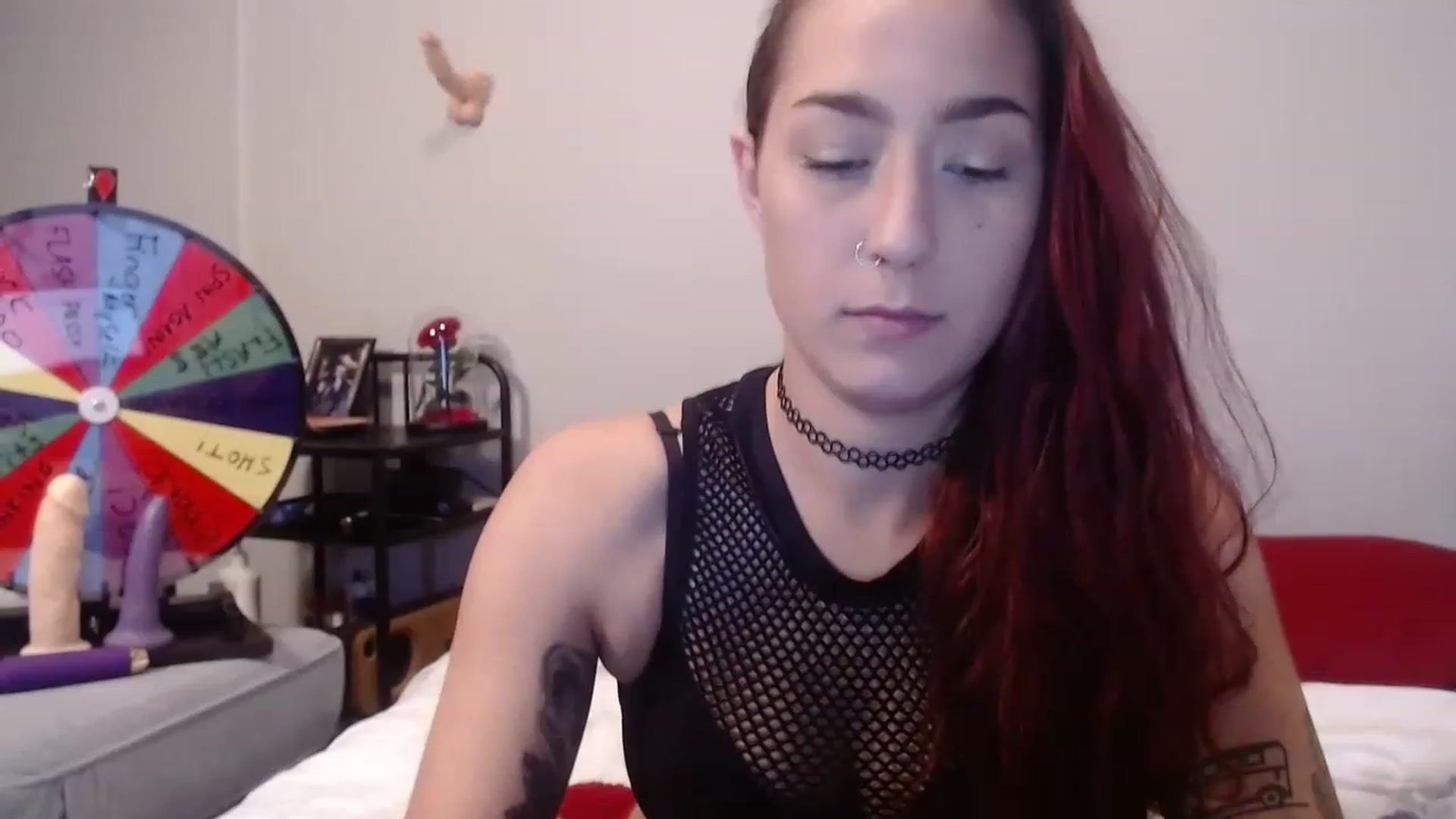 Gallery image thumbnail from Nickyx0x's myfreecams stream on, 12/16/2022, 19:31 image 3 of 20