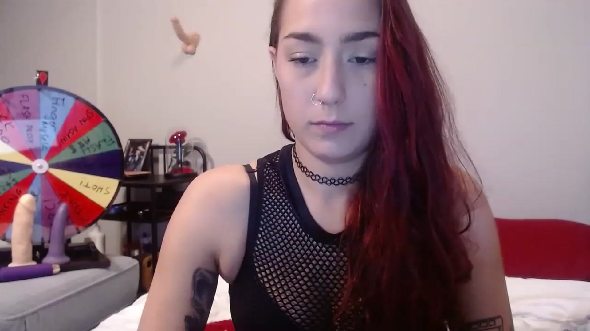 Gallery image thumbnail from Nickyx0x's myfreecams stream on, 12/16/2022, 19:31 image 14 of 20