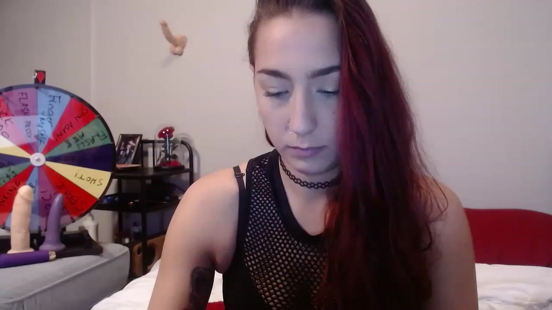 Gallery image thumbnail from Nickyx0x's myfreecams stream on, 12/16/2022, 19:31 image 19 of 20
