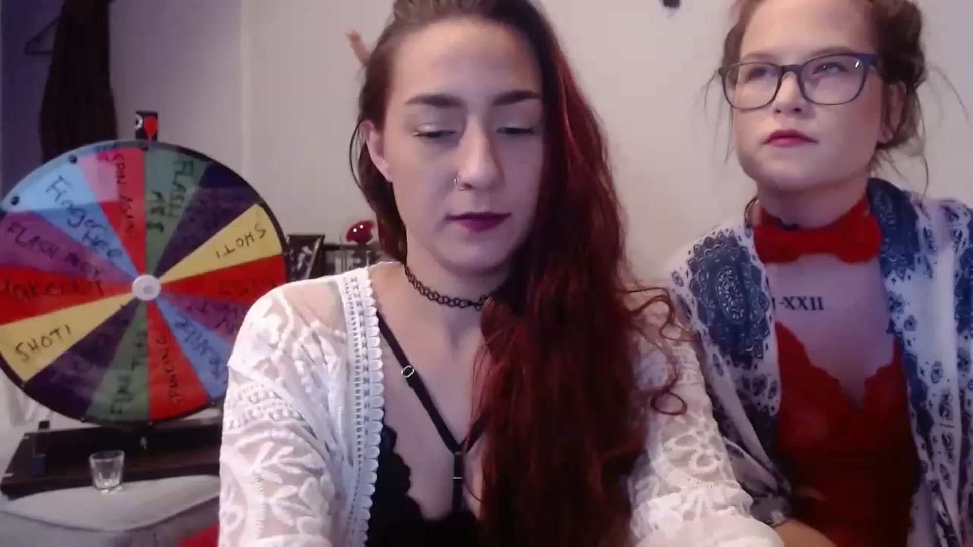 Gallery image thumbnail from Nickyx0x's myfreecams stream on, 12/17/2022, 22:54 image 17 of 20