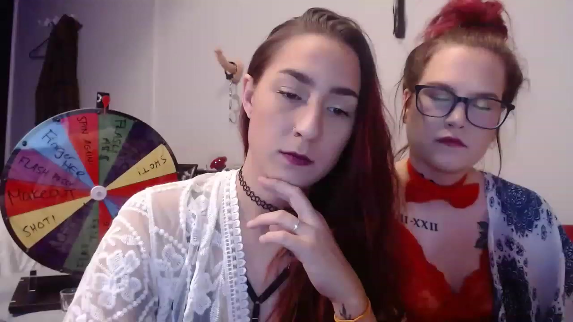 Gallery image thumbnail from Nickyx0x's myfreecams stream on, 12/17/2022, 22:54 image 9 of 20