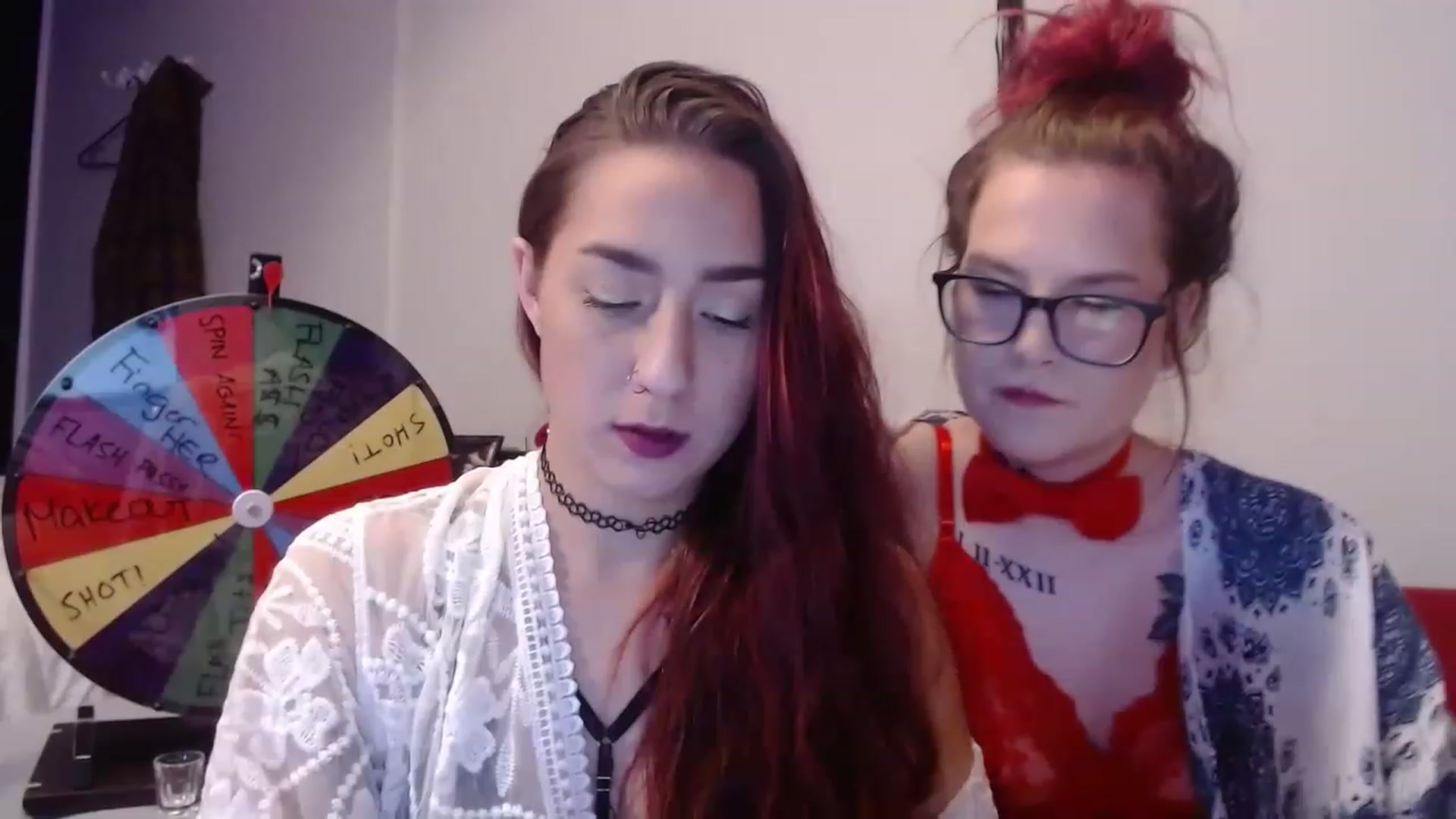 Gallery image thumbnail from Nickyx0x's myfreecams stream on, 12/17/2022, 22:54 image 8 of 20