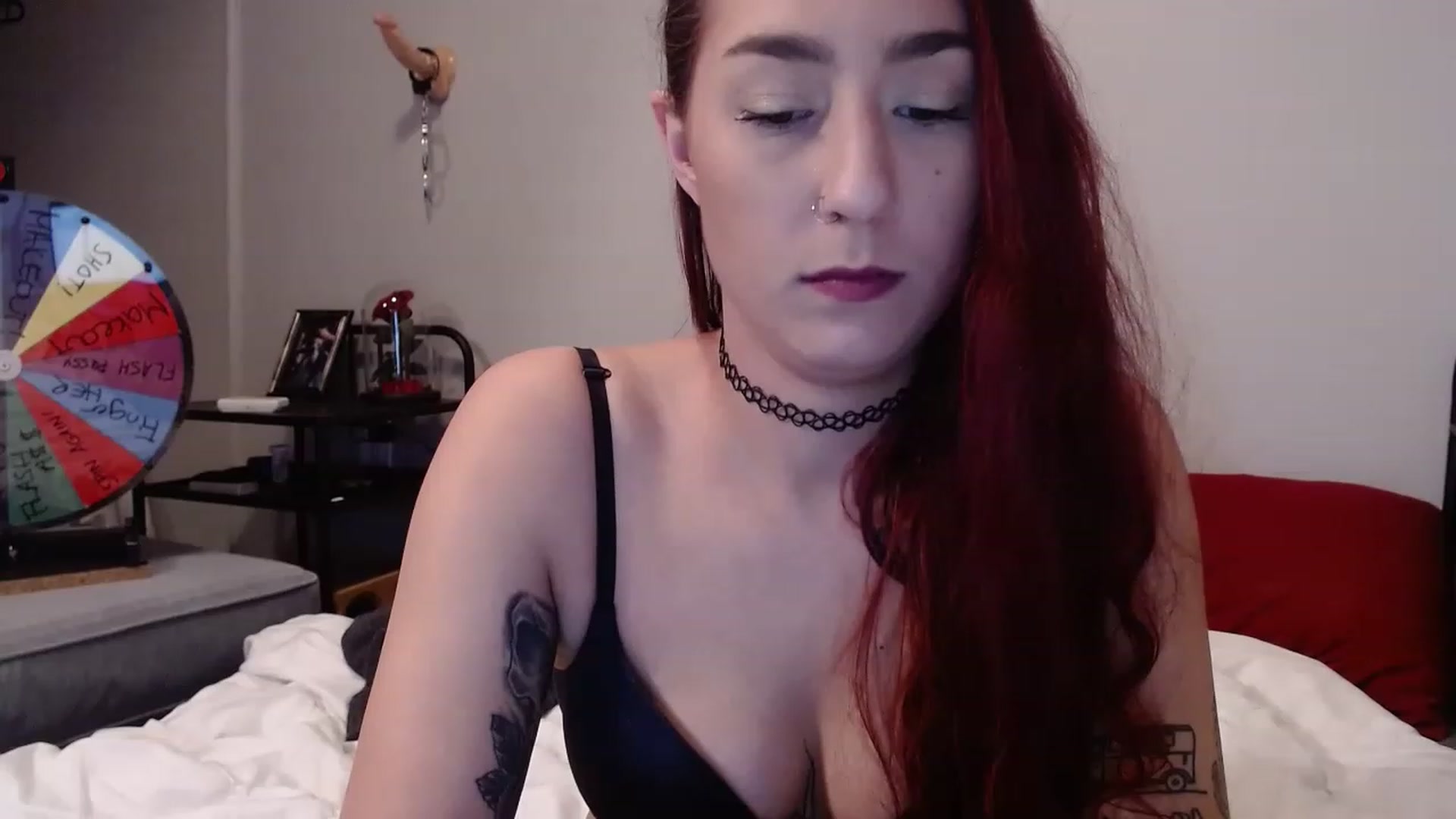 Gallery image thumbnail from Nickyx0x's myfreecams stream on, 12/21/2022, 20:40 image 16 of 20