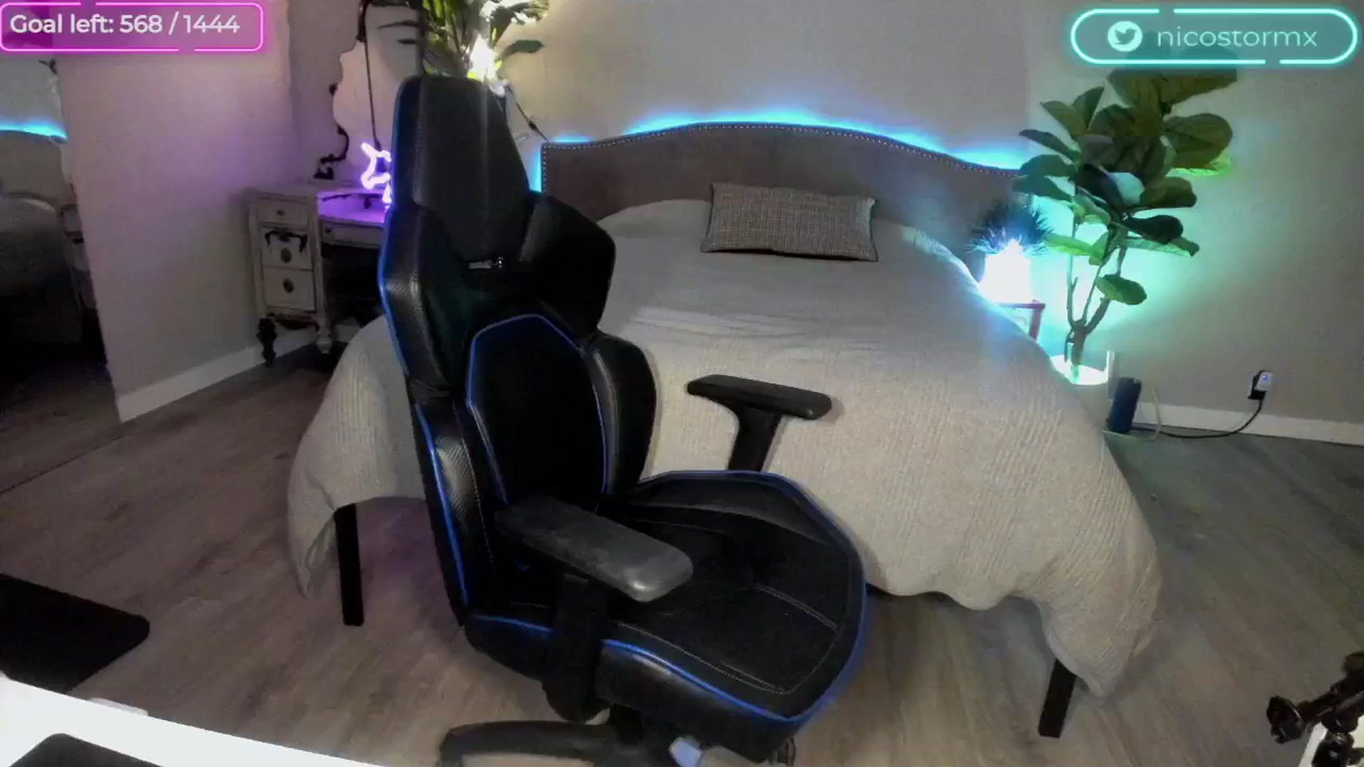Gallery image thumbnail from Nico_Storm's myfreecams stream on, 07/14/2024, 08:29 image 17 of 20