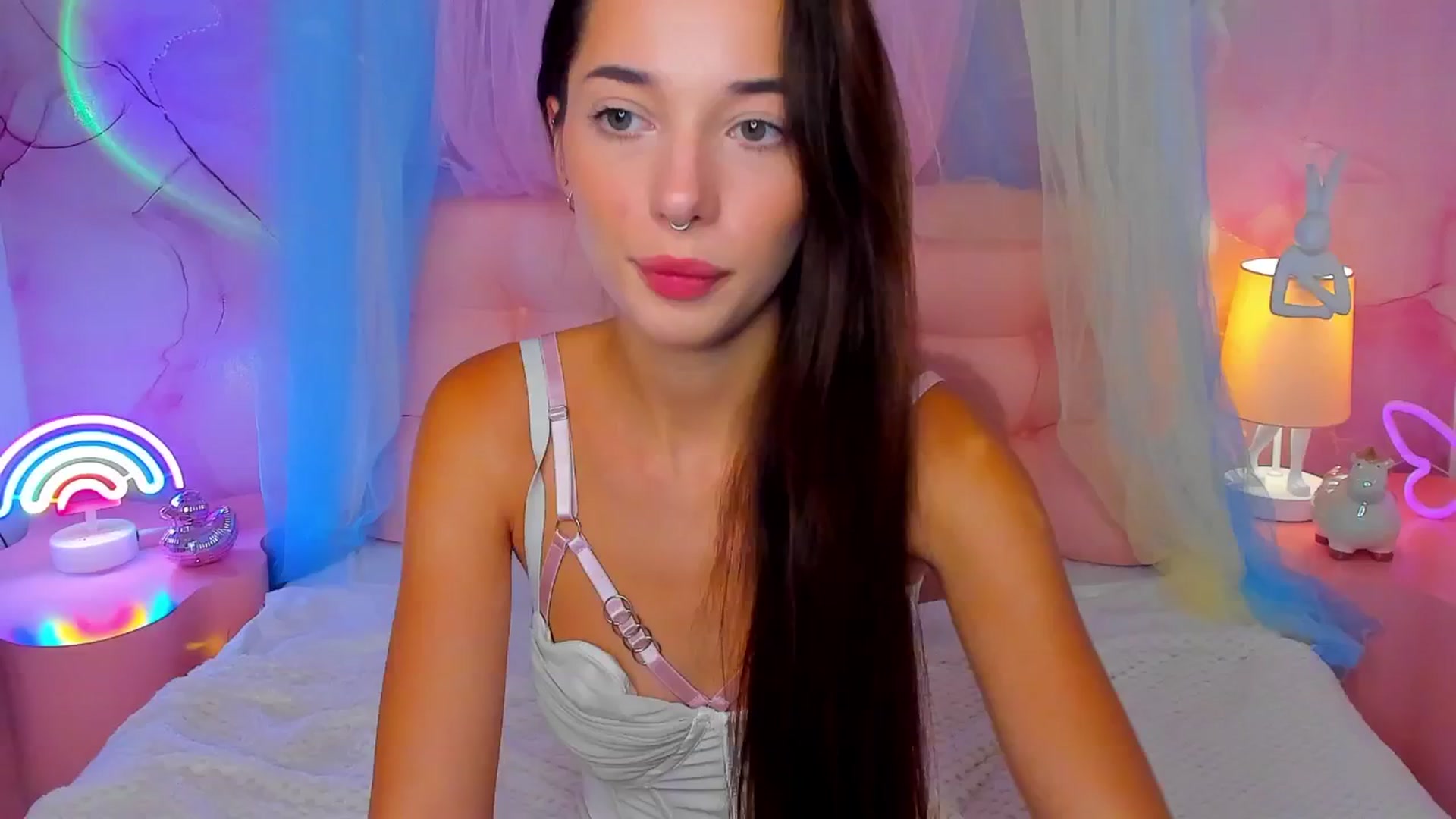 Gallery image thumbnail from NicolYves's myfreecams stream on, 10/08/2025, 13:07 image 6 of 20