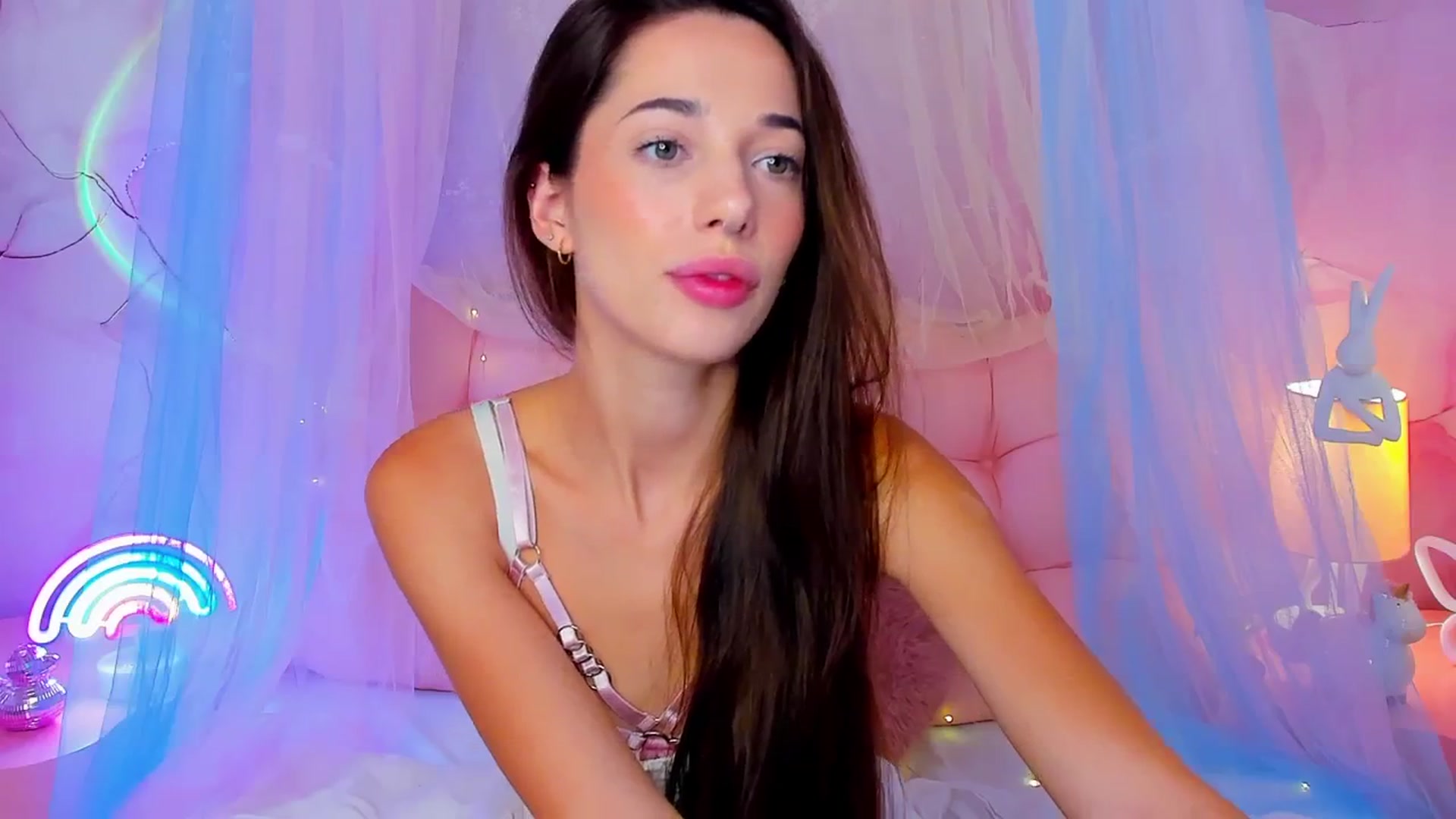Gallery image thumbnail from NicolYves's myfreecams stream on, 10/30/2025, 10:32 image 20 of 20