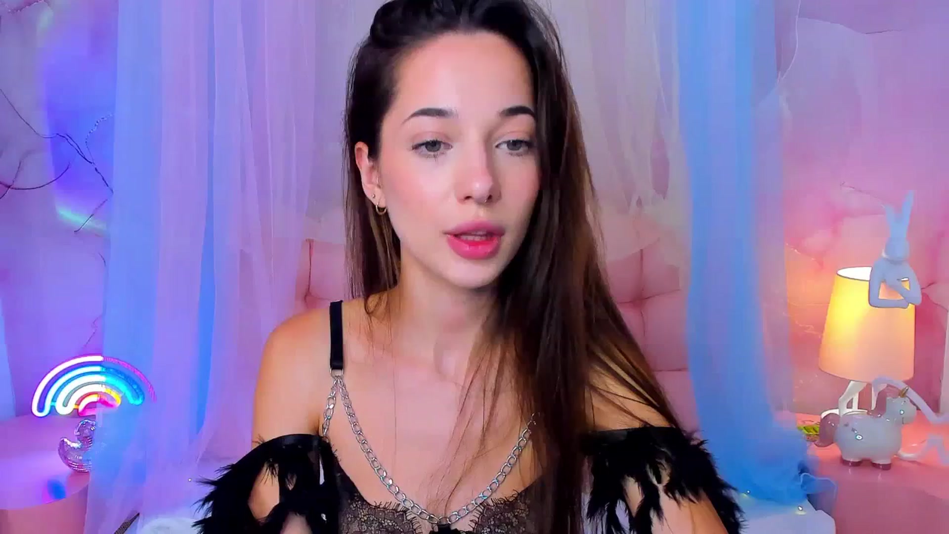 Gallery image thumbnail from NicolYves's myfreecams stream on, 11/28/2025, 17:12 image 18 of 20