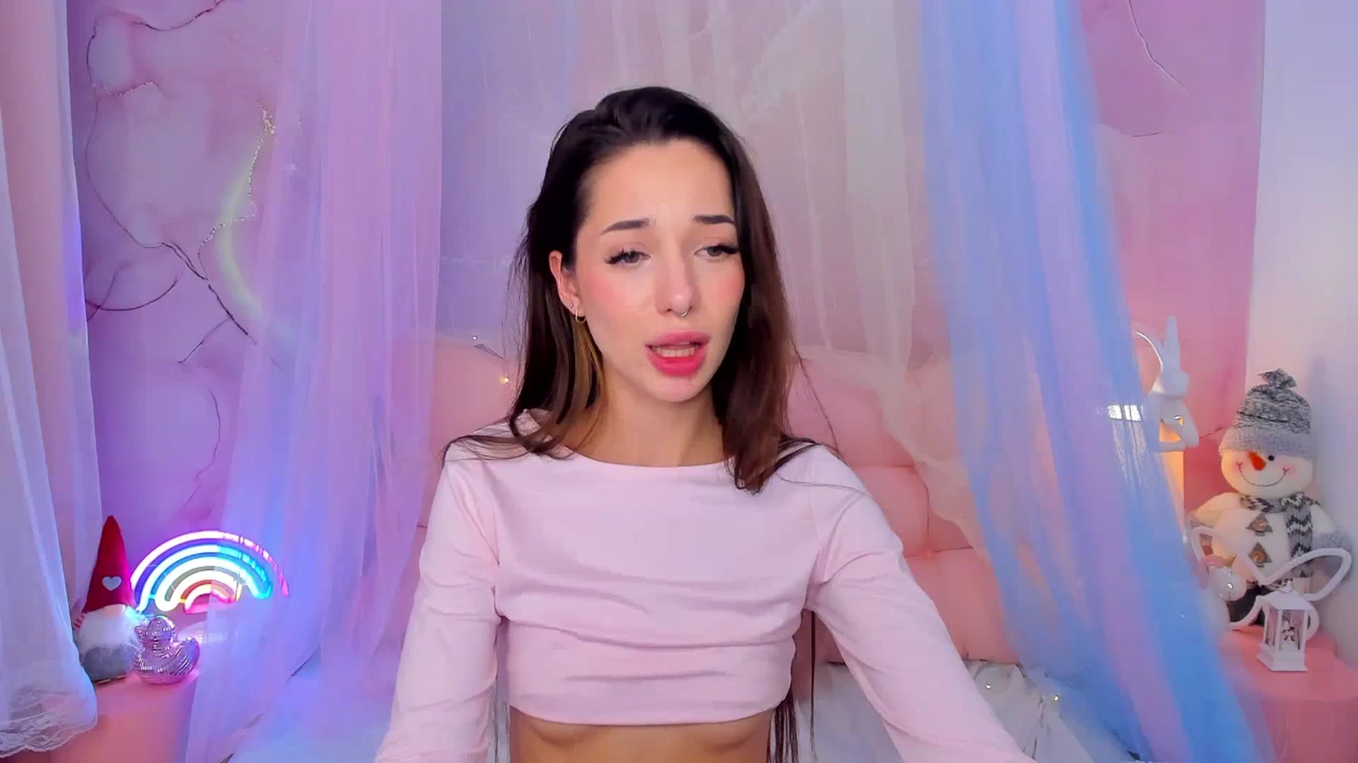 Gallery image thumbnail from NicolYves's myfreecams stream on, 12/31/2025, 19:51 image 18 of 20